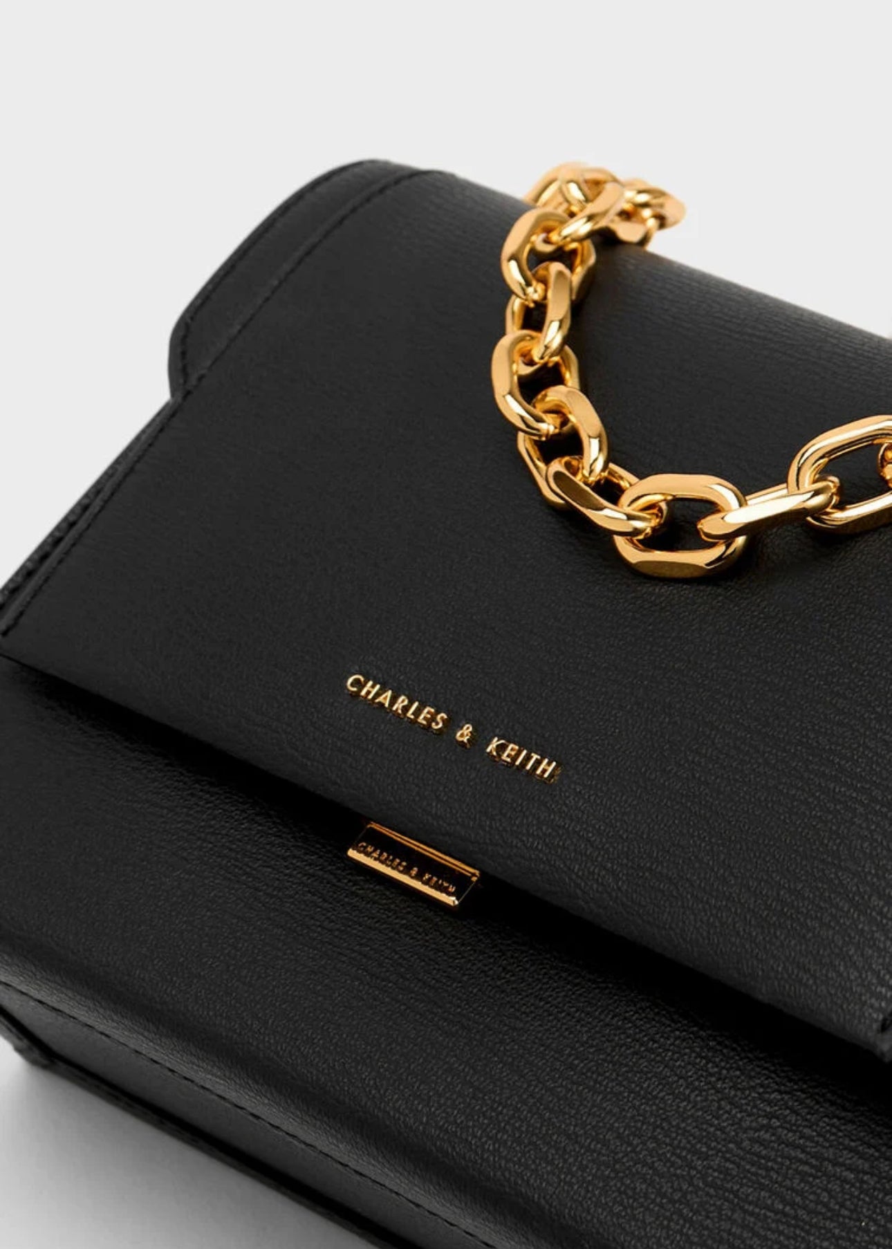 Front Flap Chain Handle Crossbody Bag – Black