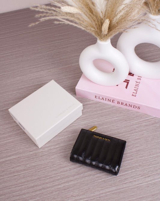 Donna Crinkle-Effect Panelled Top-Zip Wallet - Black