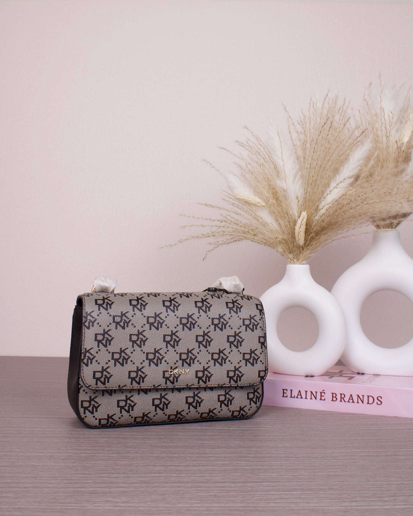 Sina Shoulder Flap - warm grey/black