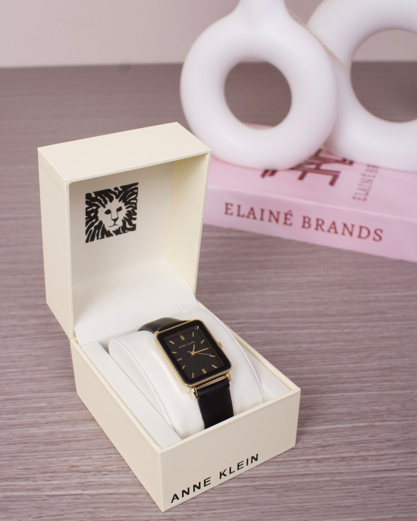 Women's Strap Watch Black/Gold