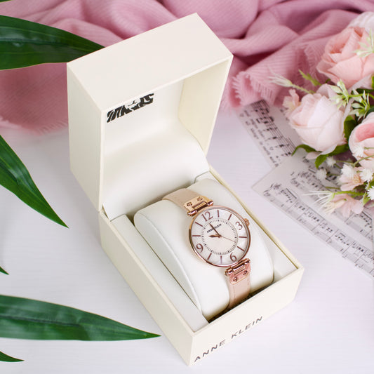 Japanese Quartz Dress Watch with Leather Strap – Pink